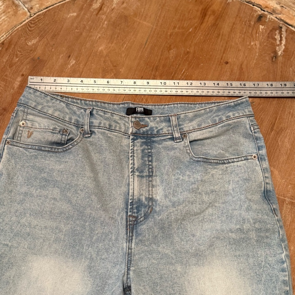 FRYE Womens Light Wash High Waisted Mom Jeans Size 12 - Picture 9 of 11
